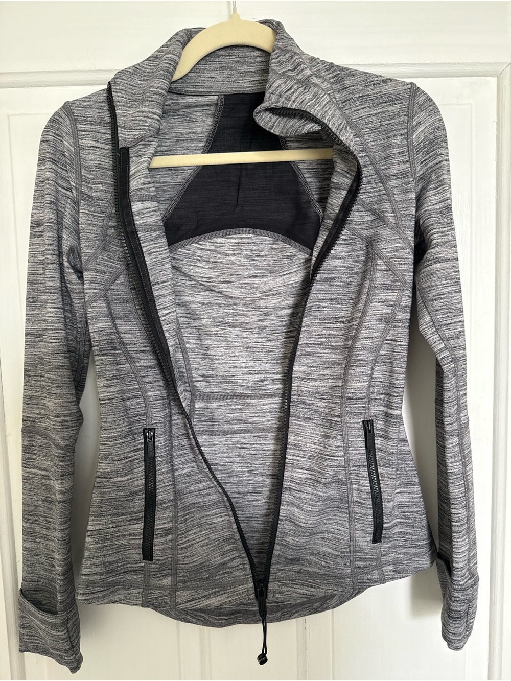Lululemon Define Jacket - Picture 4 of 6
